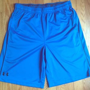 Like new Under Armour athletic shorts large